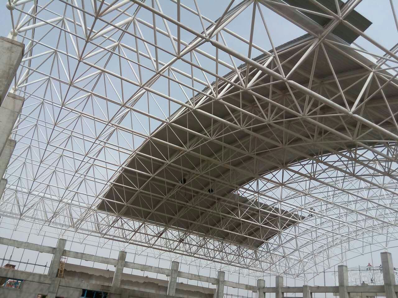 黔西南學校食堂屋面網架